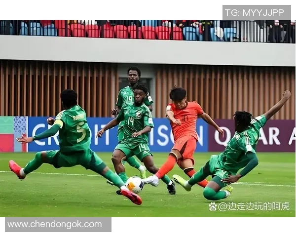 国足世预赛对阵卡塔尔全力以赴争取胜利的关键战役分析