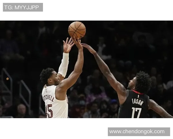 2002年火箭队与骑士队激战回顾精彩瞬间与球员表现分析