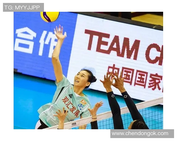 中国女排与俄罗斯女排精彩对决引发热议全场观众共同见证巅峰对抗