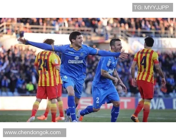 巴伦西亚主场迎战赫罗纳争夺西甲积分榜关键战役