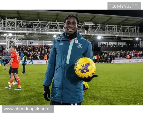 曼城迎战卢顿全力争胜期待精彩对决与球迷共庆盛宴